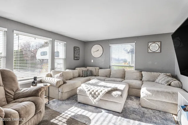 $339,000 | 5503 Mt Aix Way, Yakima, WA 98901