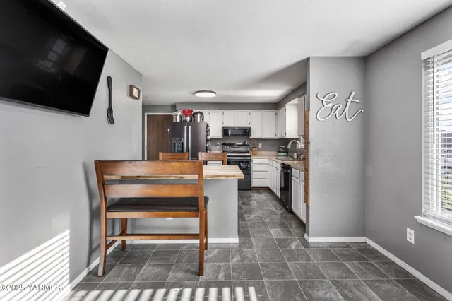 $339,000 | 5503 Mt Aix Way, Yakima, WA 98901