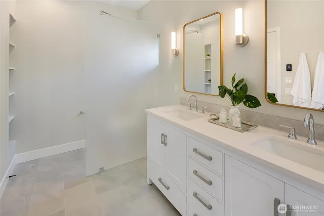 $1,647,000 | 16344 Linden Avenue North, Shoreline, WA 98133