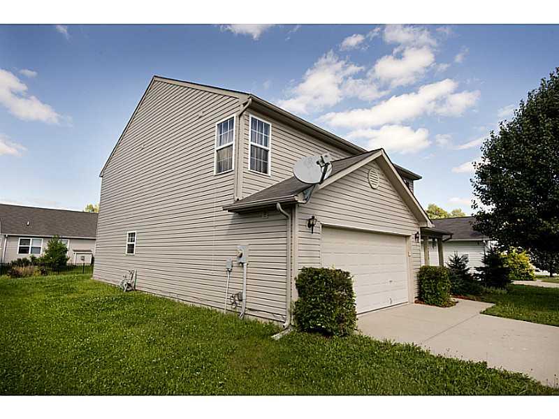 10926 Running Brook Road Indianapolis, IN 46234 - Photo 3 of 24 Gallery Image 3