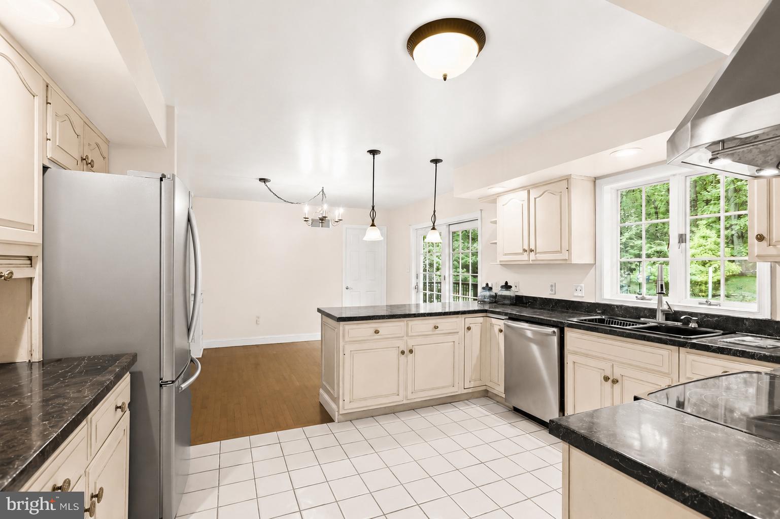 5602 Patterson Road Baldwin, MD 21013 - Photo 52 of 87 Kitchen with ceramic tile