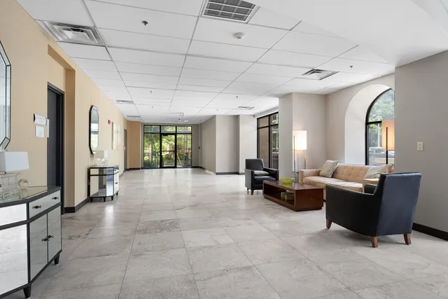 $3,500 | 50 Longwood Avenue, Unit 518, Brookline, MA 02446