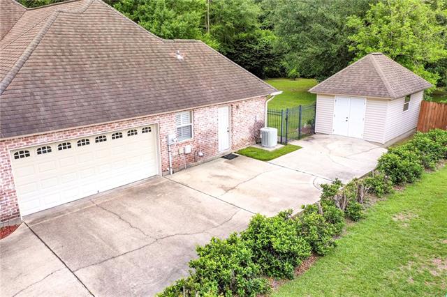 451 Autumnwood Road Slidell, LA 70458 - Photo 35 of 45