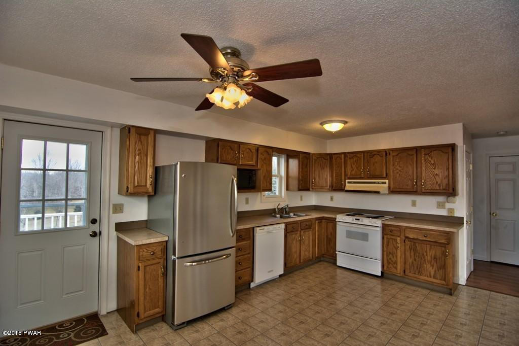 154 Spudeno Road Moscow, PA 18444 - Photo 19 of 42