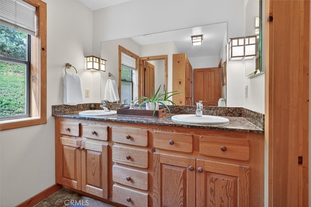 5851 Mt Bullion Ridge Road Mariposa, CA 95338 - Photo 21 of 58