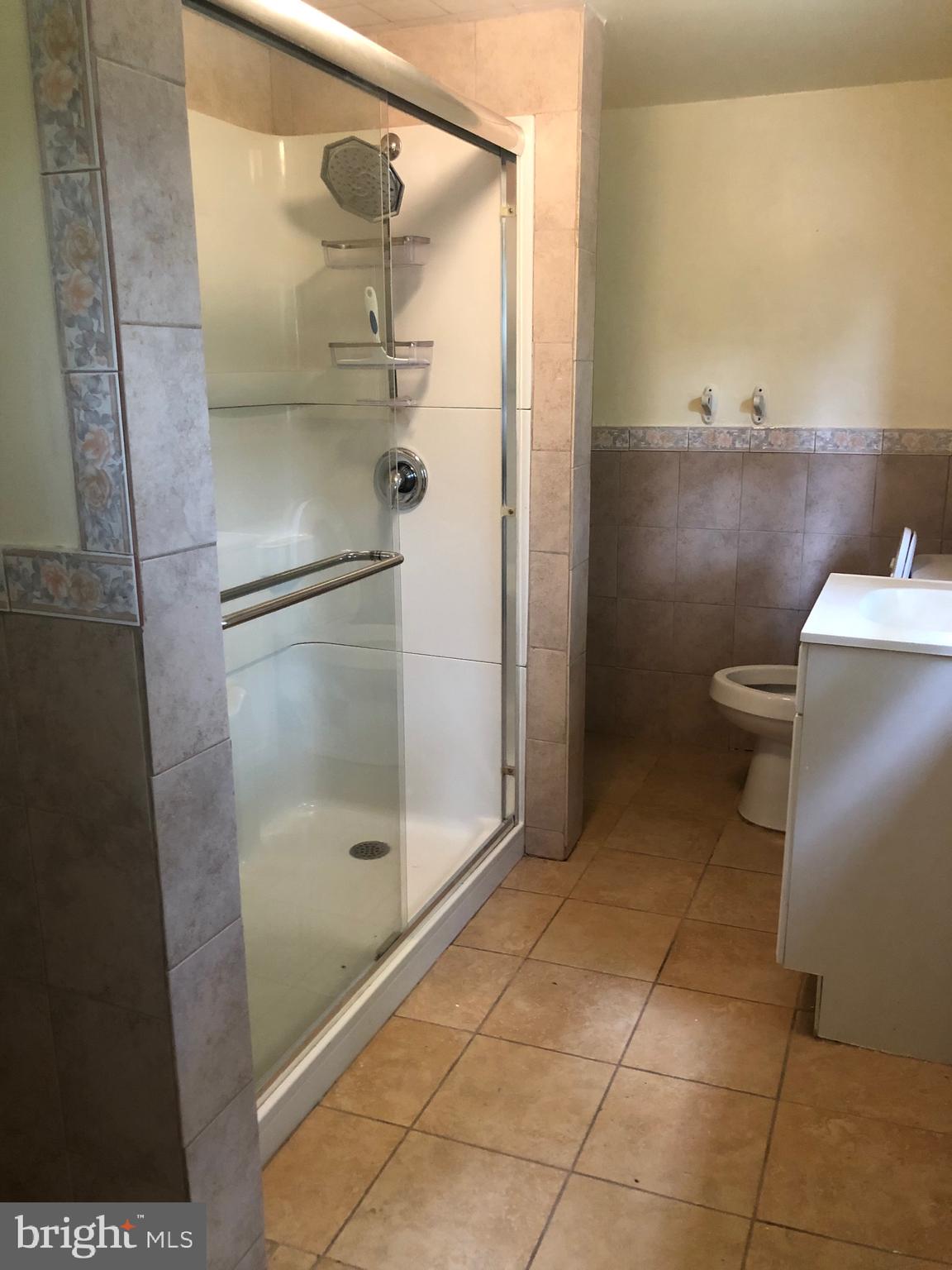 2586 South Main Road Vineland, NJ 08360 - Photo 8 of 14 Bathroom