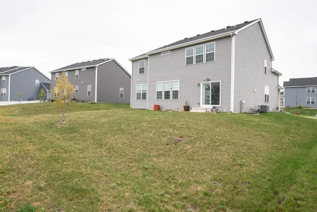 $3,700 | 205 Tinana Street, Oswego, IL 60543