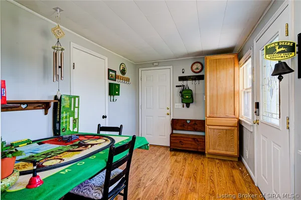 $212,000 | 800 North Water Street, Pekin, IN 47165