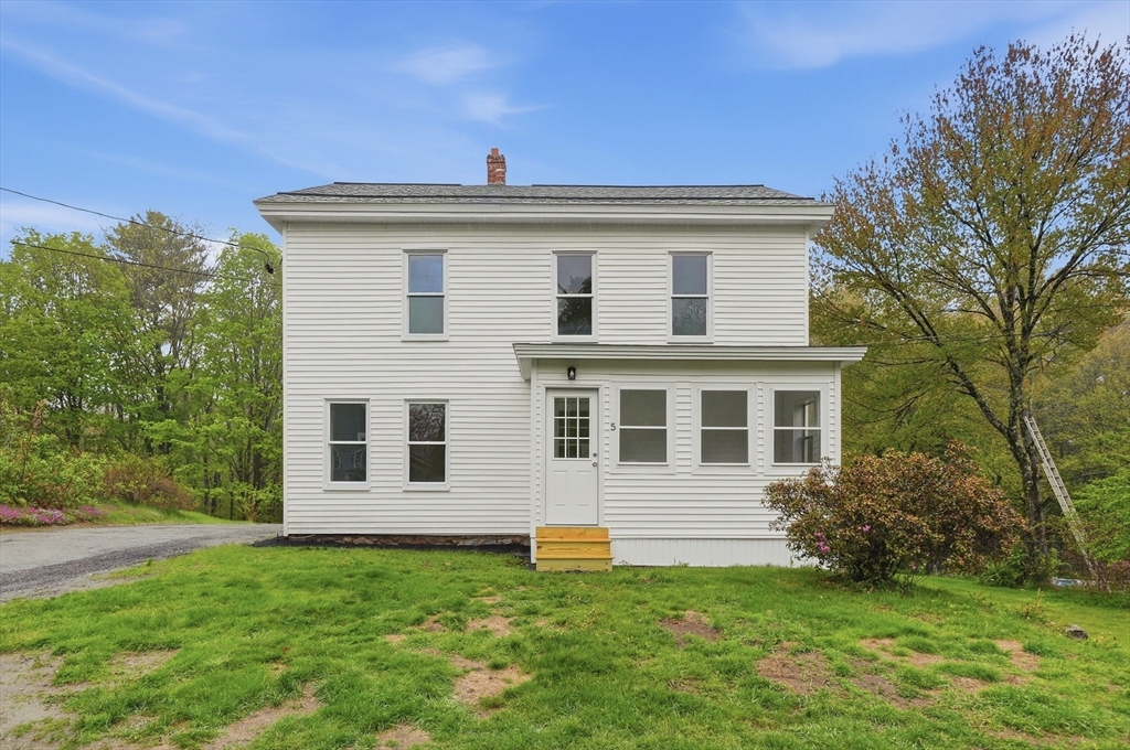 5 Russell Avenue Ashburnham, MA 01430 - Photo 1 of 33