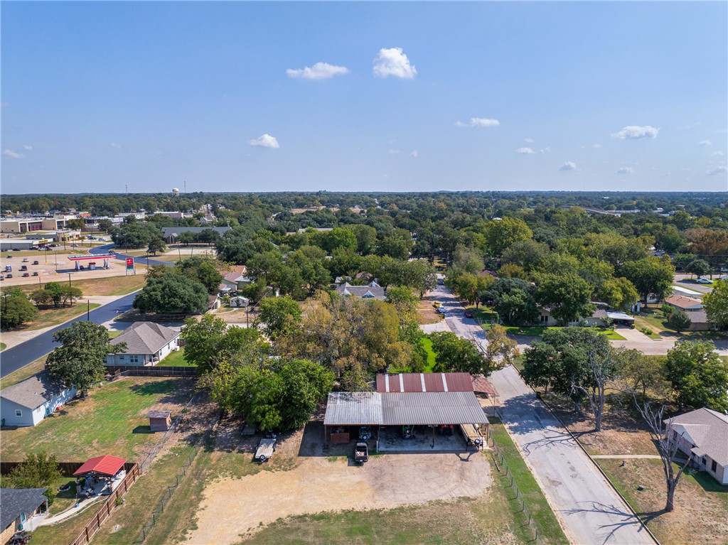 610 West Davis Street Hearne, TX 77859 - Photo 24 of 27 Aerial perspective of suburban area