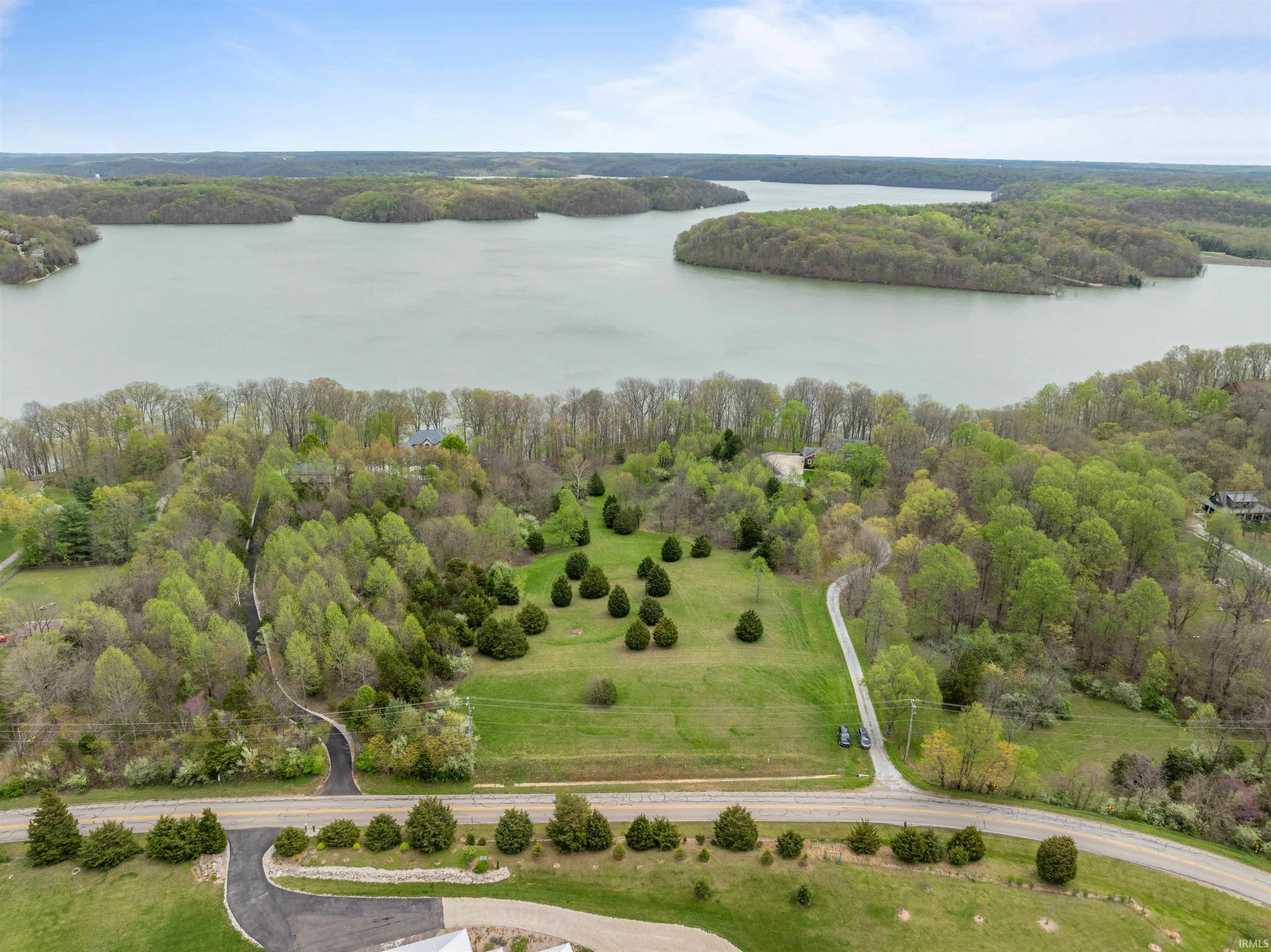 9573 South Strain Ridge Road Bloomington, IN 47401 - Photo 5 of 9