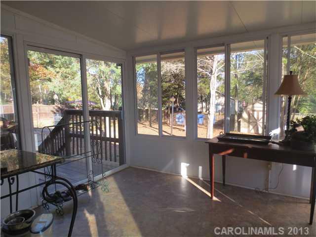 7801 Robin Crest Road, Unit 16 Charlotte, NC 28226 - Photo 12 of 12 Gallery Image 12