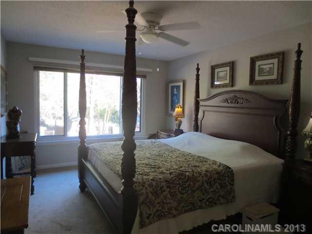 7801 Robin Crest Road, Unit 16 Charlotte, NC 28226 - Photo 10 of 12 Gallery Image 10