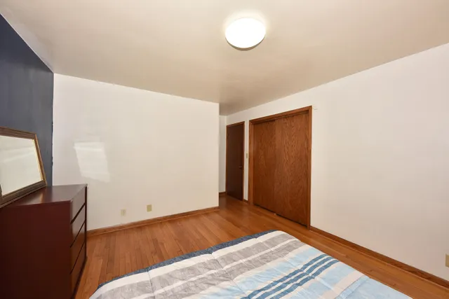 $284,900 | 5607 North Argyle Avenue, Glendale, WI 53209