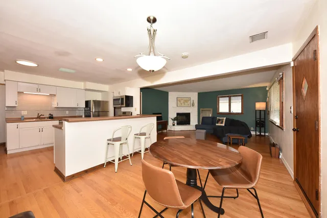 $284,900 | 5607 North Argyle Avenue, Glendale, WI 53209