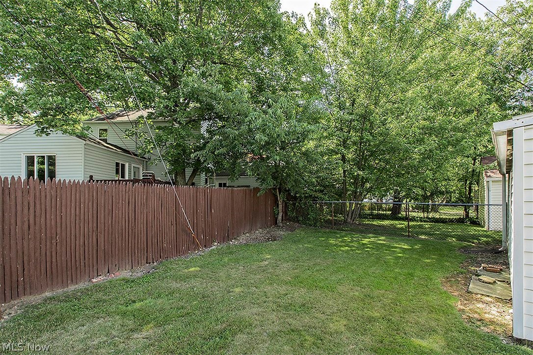1409 Brainard Road Lyndhurst, OH 44124 - Photo 28 of 29