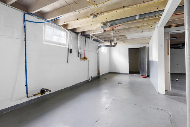 $133,000 | 403 East 9th Street, Rock Falls, IL 61071