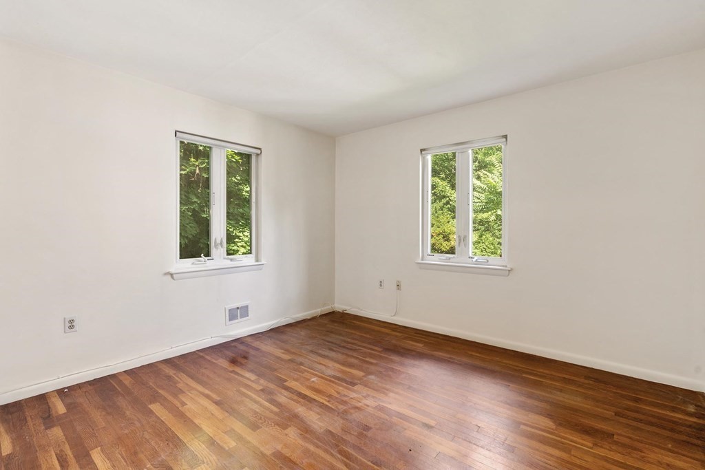 47-49 Ripley Street Newton, MA 02459 - Photo 19 of 25