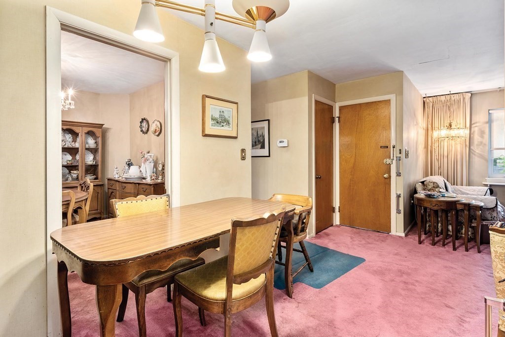 47-49 Ripley Street Newton, MA 02459 - Photo 7 of 25