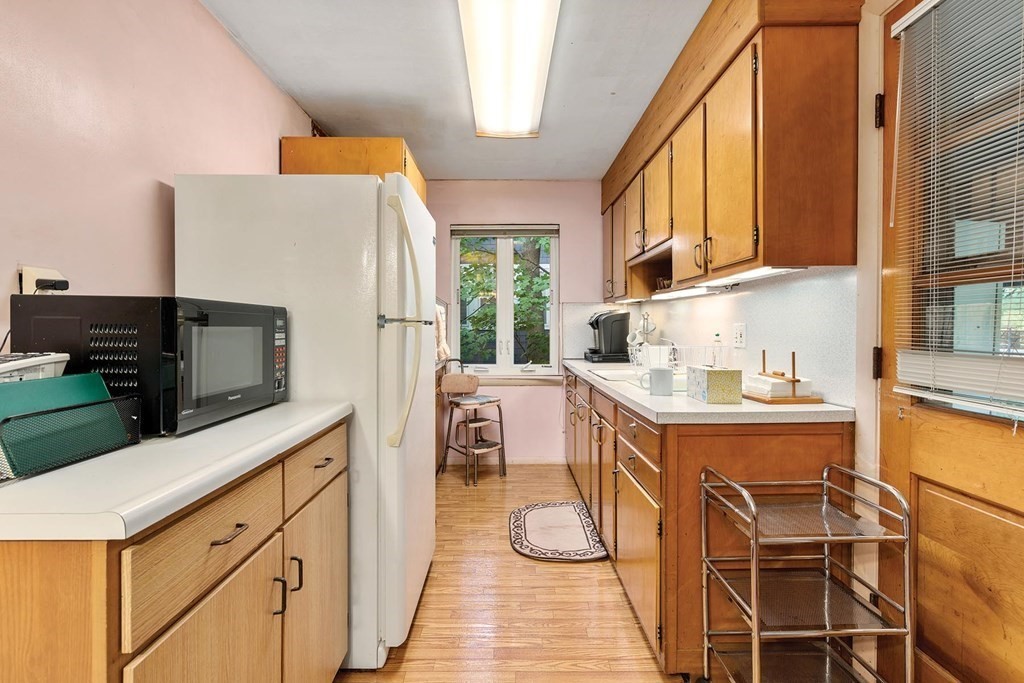 47-49 Ripley Street Newton, MA 02459 - Photo 8 of 25