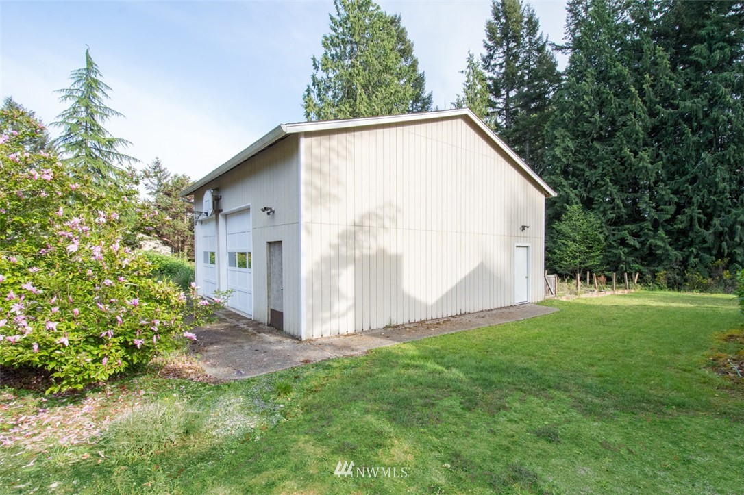 2839 Cooper Point Road Northwest Olympia, WA 98502 - Photo 23 of 25 Gallery Image 23
