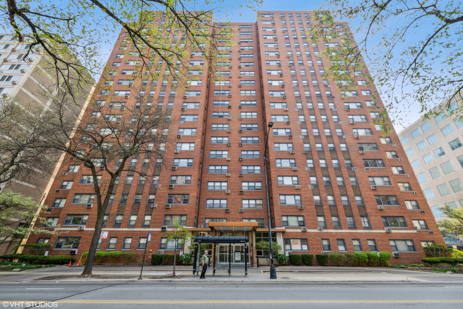 2909 North Sheridan Road, Unit 1711 Chicago, IL 60657 - Photo 1 of 14 a view of a tall building