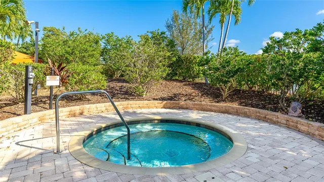 $585,000 | 5720 Semolino Street, Nokomis, FL 34275