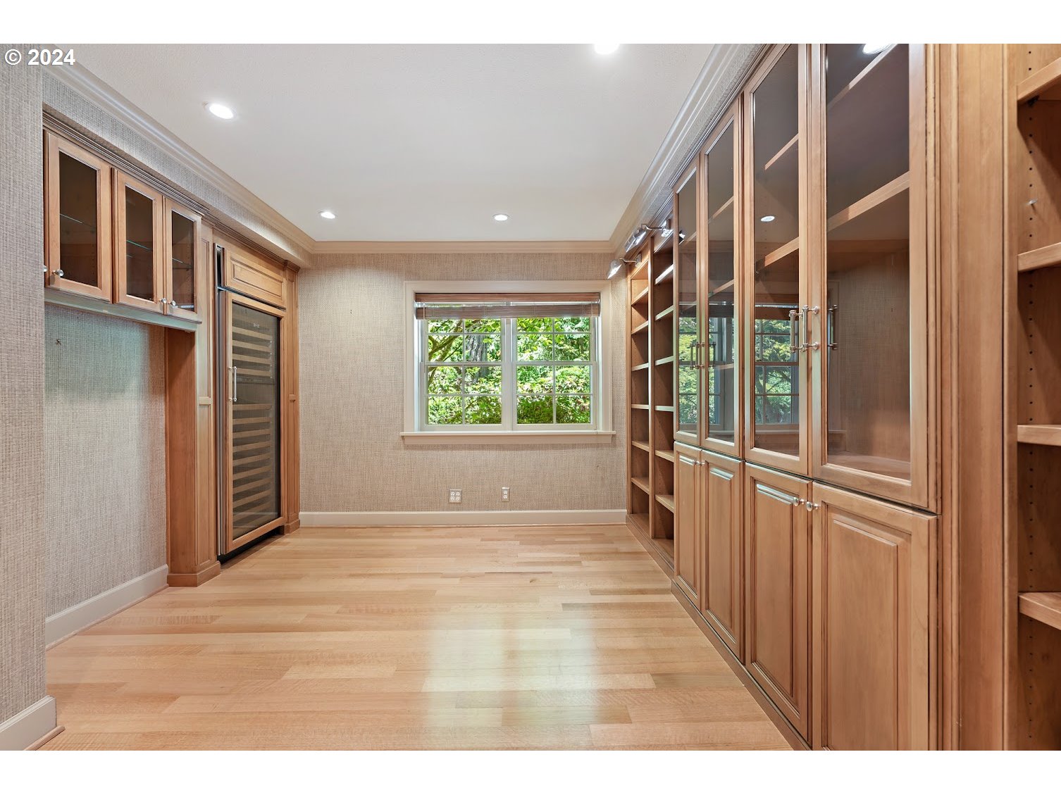 650 Southwest Glen Road Portland, OR 97219 - Photo 21 of 41 Gallery Image 21