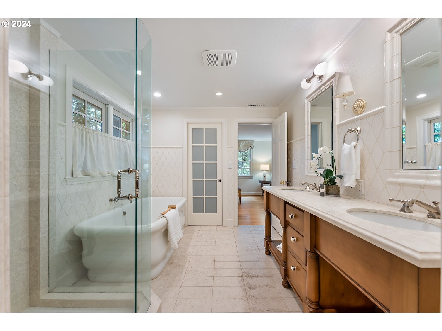 650 Southwest Glen Road Portland, OR 97219 - Photo 28 of 41 Gallery Image 28