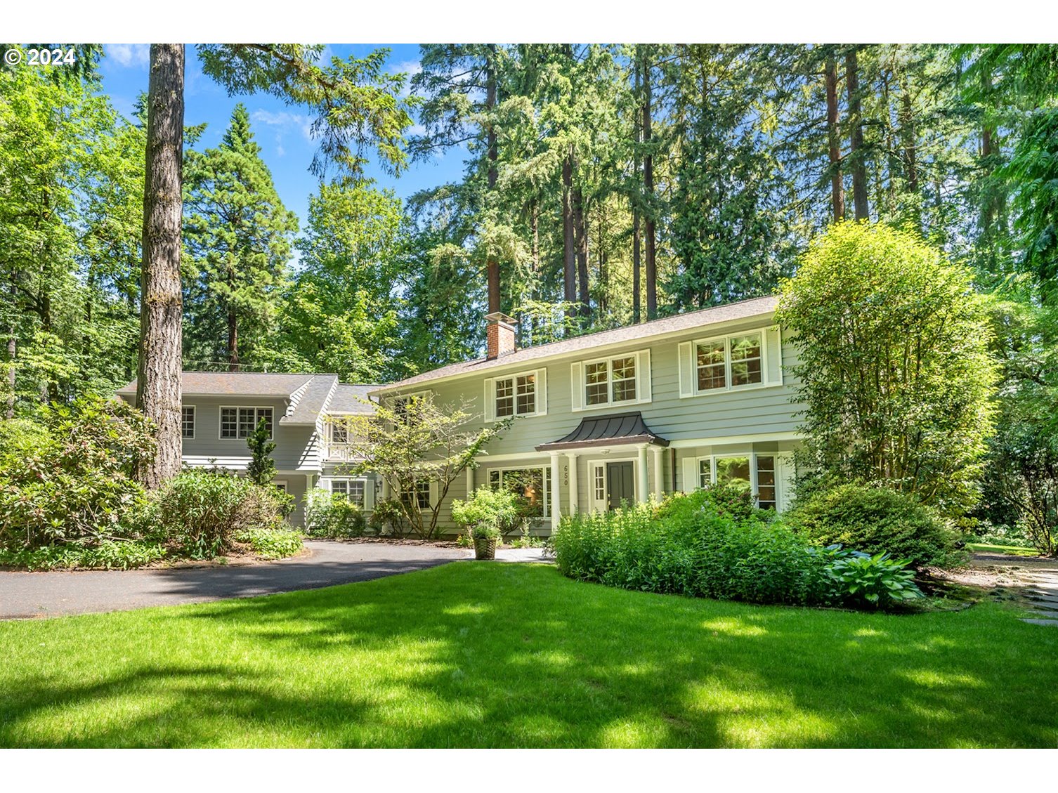 650 Southwest Glen Road Portland, OR 97219 - Photo 3 of 41 Gallery Image 3