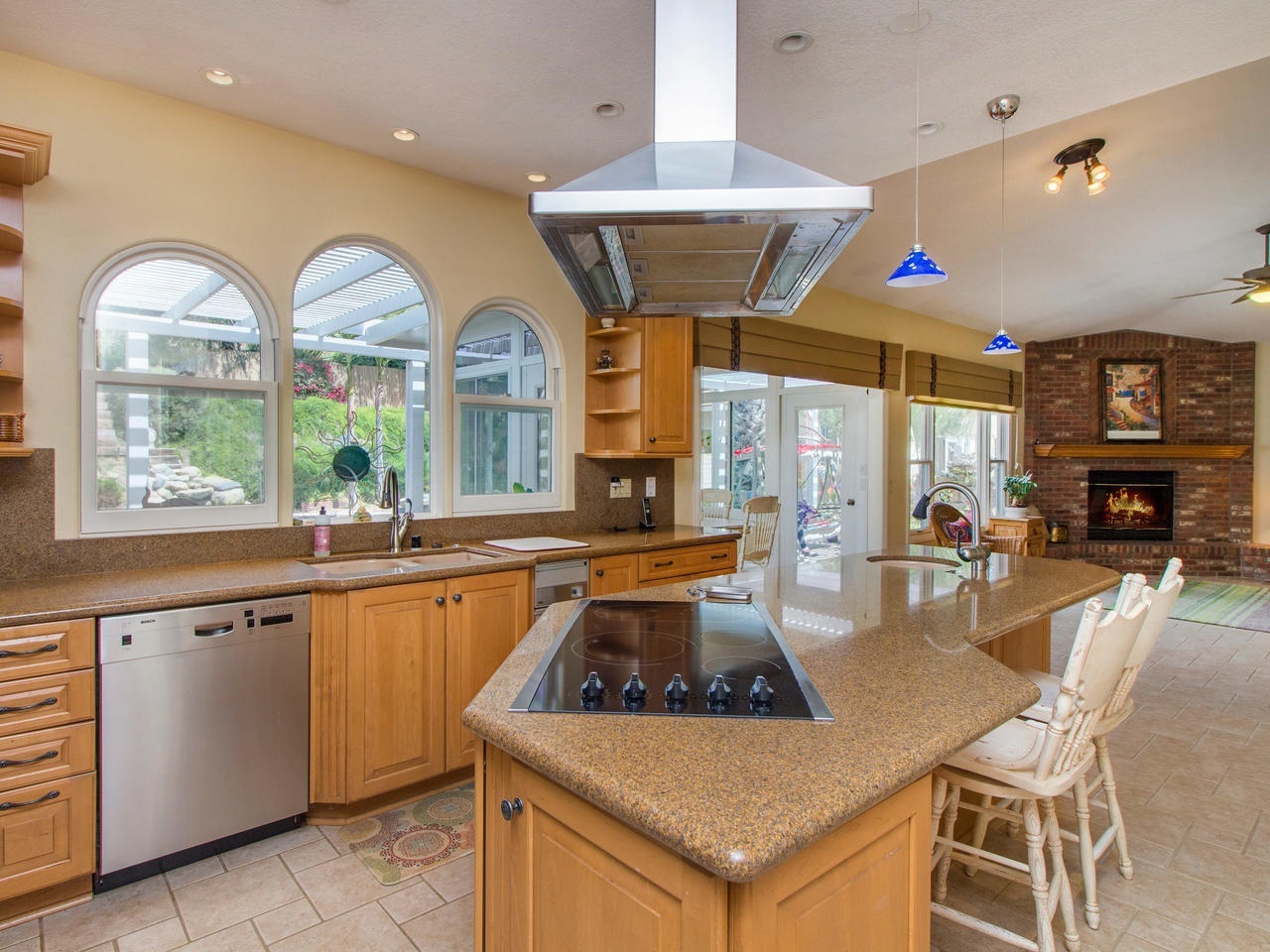 561 Morro Hills Road Fallbrook, CA 92028 - Photo 8 of 25