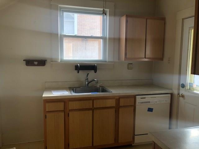 815 Riverside Drive Beaver, PA 15009 - Photo 5 of 17 Gallery Image 5