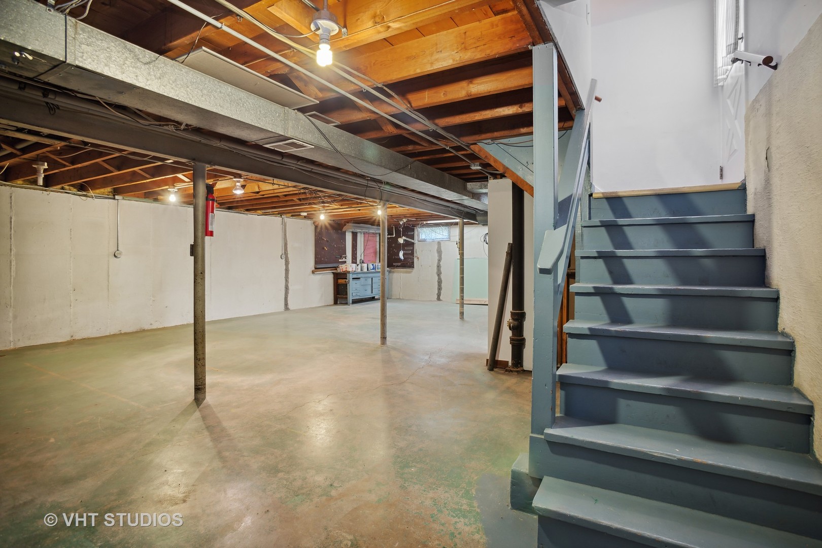 556 Pinehurst Drive Des Plaines, IL 60016 - Photo 13 of 18 a view of an empty room with wooden floor