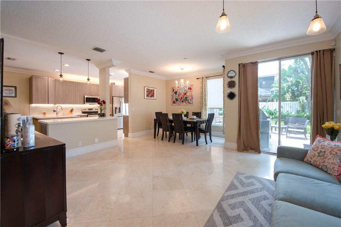 3589 Simms Street Hollywood, FL 33021 - Photo 3 of 26 Inviting Entrance