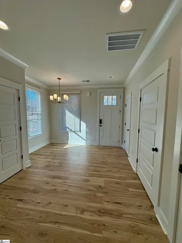 $425,900 | 9 Hawthorne Lane, Unit 105, Greenville, SC 29605