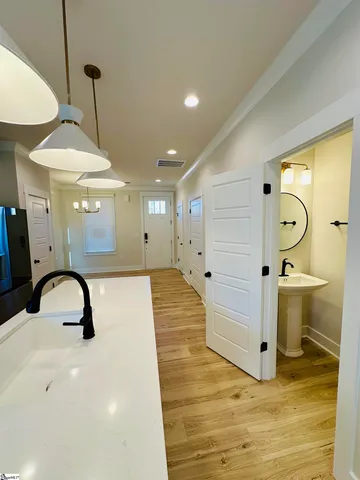 $425,900 | 9 Hawthorne Lane, Unit 105, Greenville, SC 29605