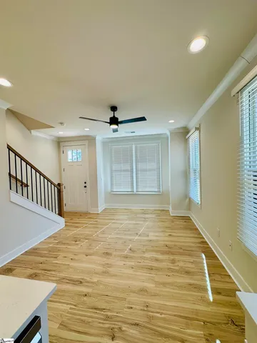 $425,900 | 9 Hawthorne Lane, Unit 105, Greenville, SC 29605