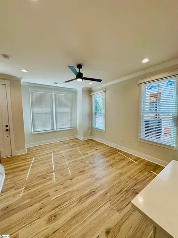 $425,900 | 9 Hawthorne Lane, Unit 105, Greenville, SC 29605