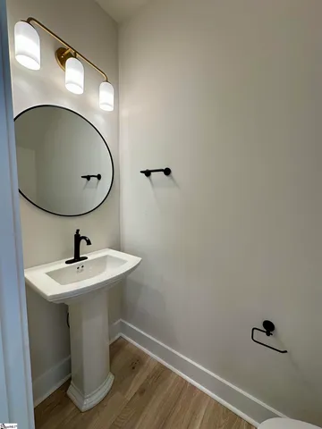 $425,900 | 9 Hawthorne Lane, Unit 105, Greenville, SC 29605