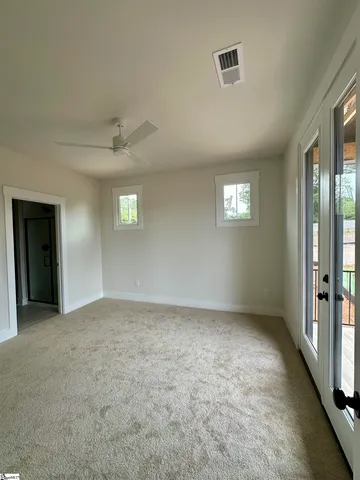 $425,900 | 9 Hawthorne Lane, Unit 105, Greenville, SC 29605