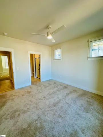 $425,900 | 9 Hawthorne Lane, Unit 105, Greenville, SC 29605