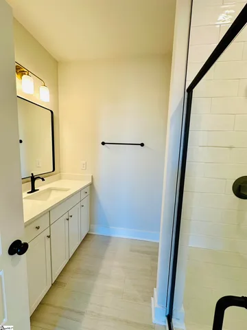 $425,900 | 9 Hawthorne Lane, Unit 105, Greenville, SC 29605