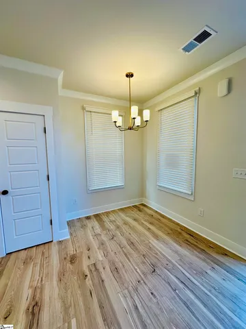 $425,900 | 9 Hawthorne Lane, Unit 105, Greenville, SC 29605