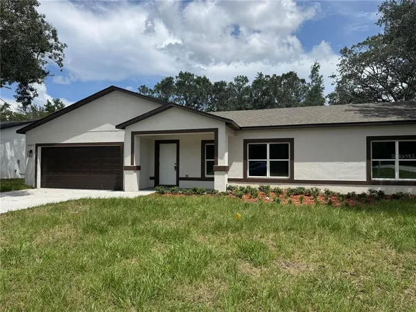 $299,900 | 2007 West Hampshire Boulevard, Citrus Springs, FL 34434