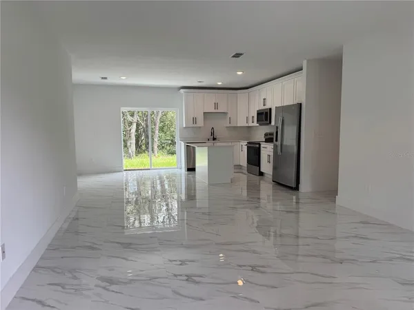 $299,900 | 2007 West Hampshire Boulevard, Citrus Springs, FL 34434
