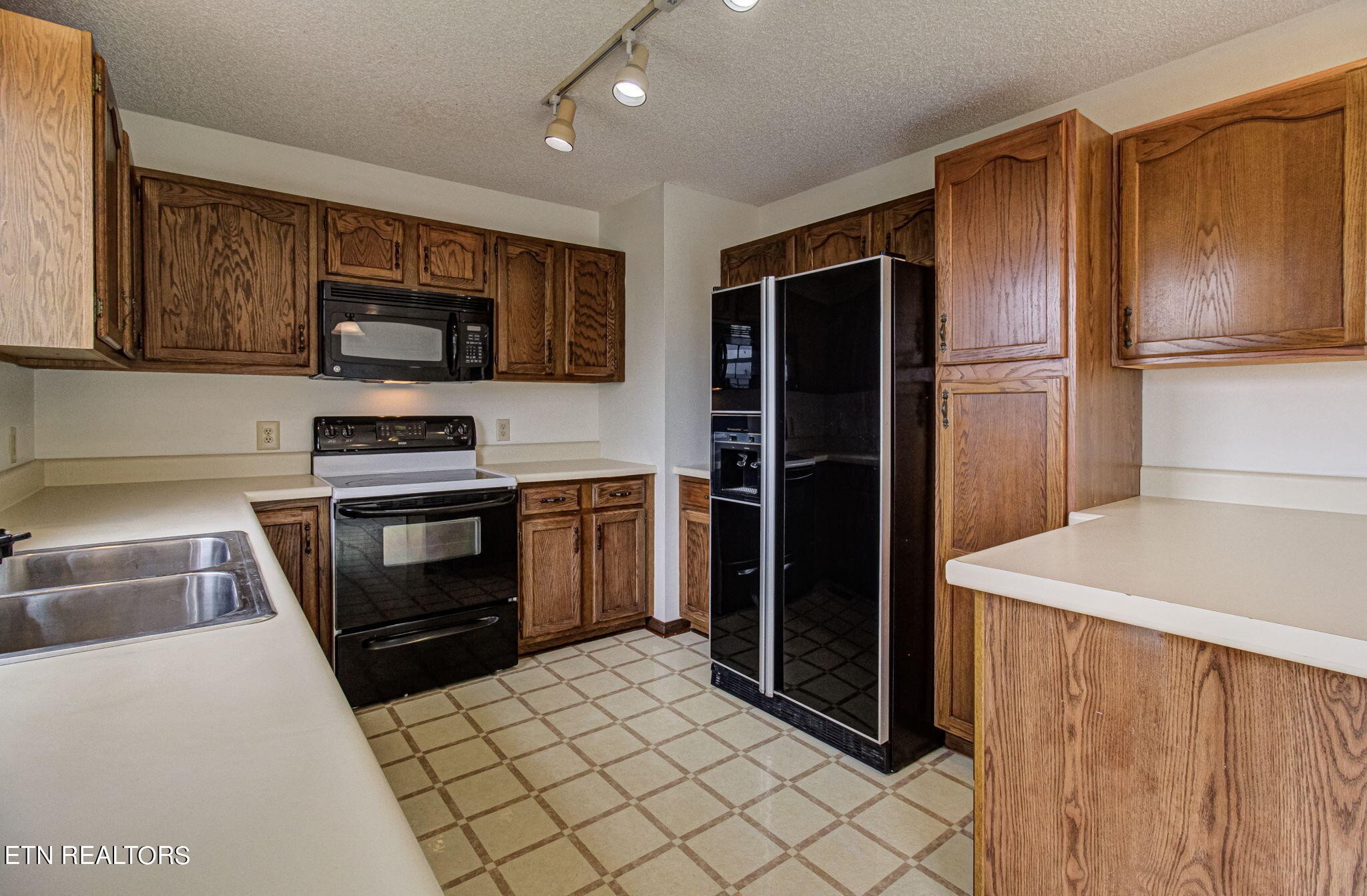 1320 Windamere Road Knoxville, TN 37923 - Photo 14 of 59