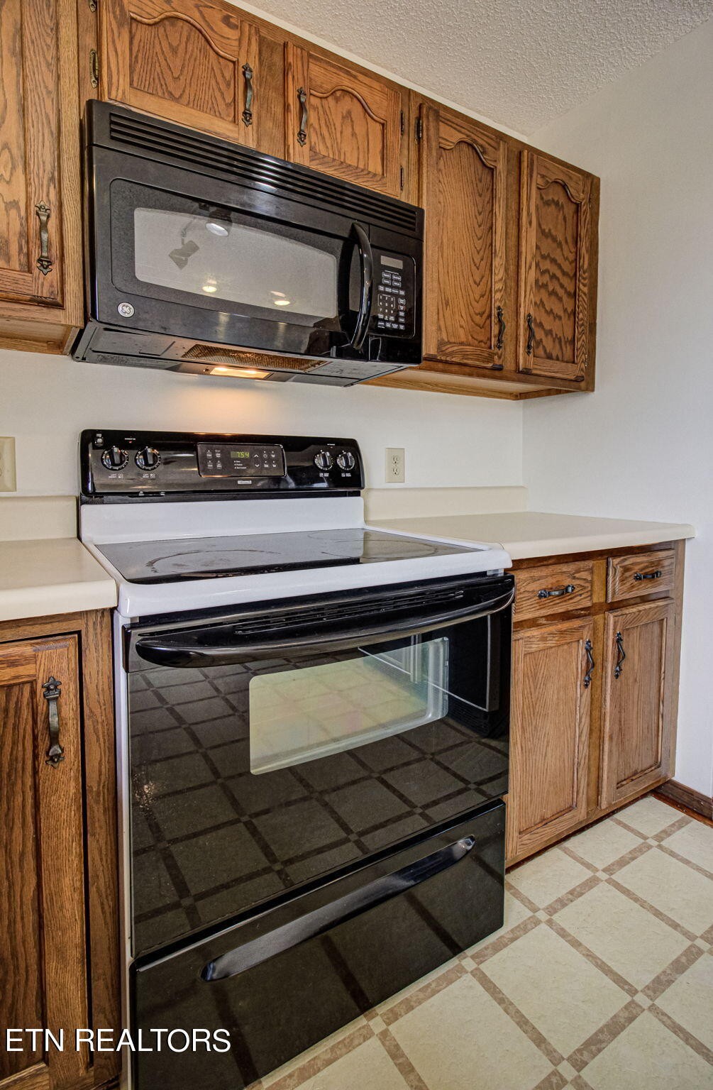 1320 Windamere Road Knoxville, TN 37923 - Photo 16 of 59