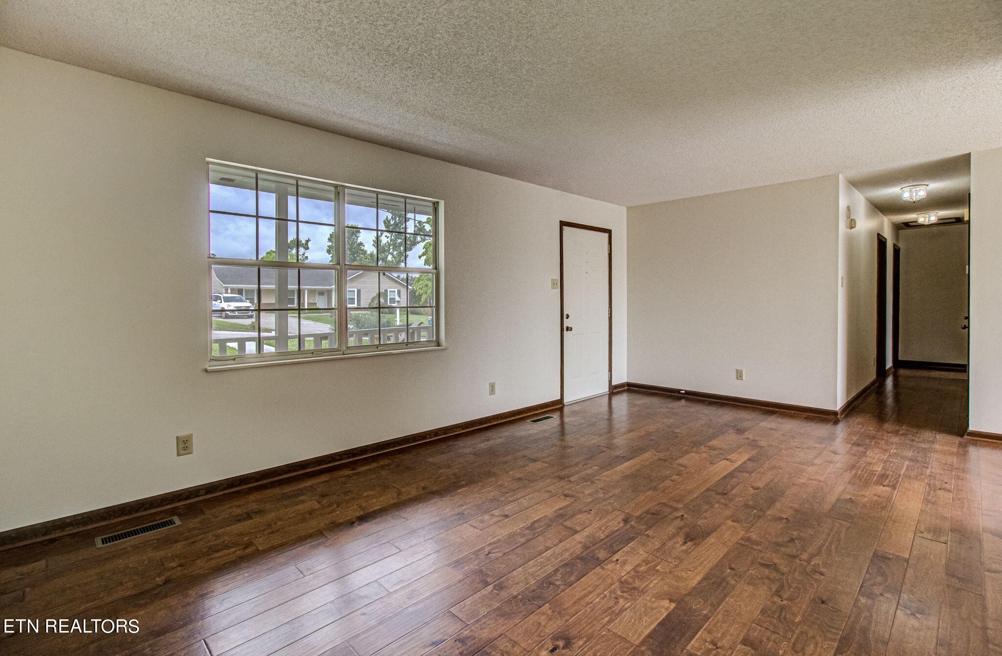 1320 Windamere Road Knoxville, TN 37923 - Photo 8 of 59