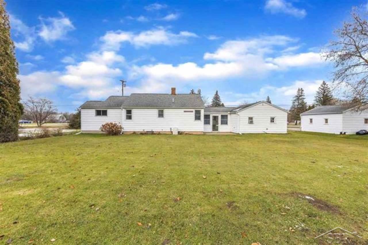 2157 West Midland Road Auburn, MI 48611 - Photo 38 of 40 50061925-37.JPG