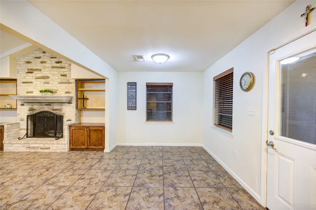 $378,299 | 2807 Verhalen Avenue, Houston, TX 77039